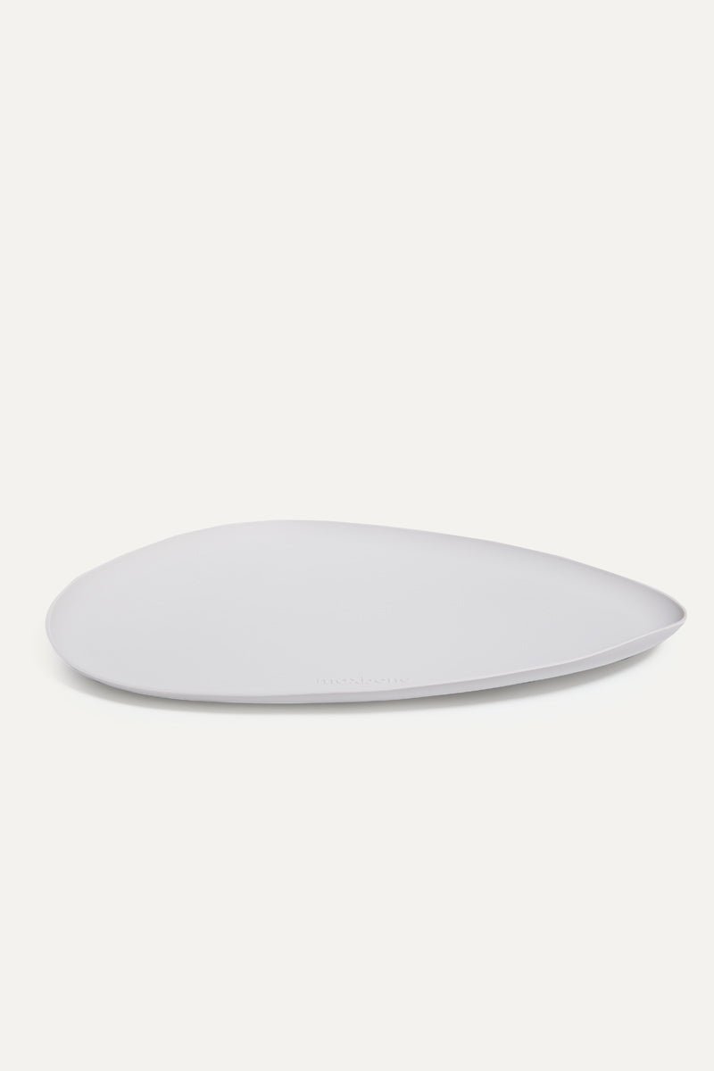 color: gray