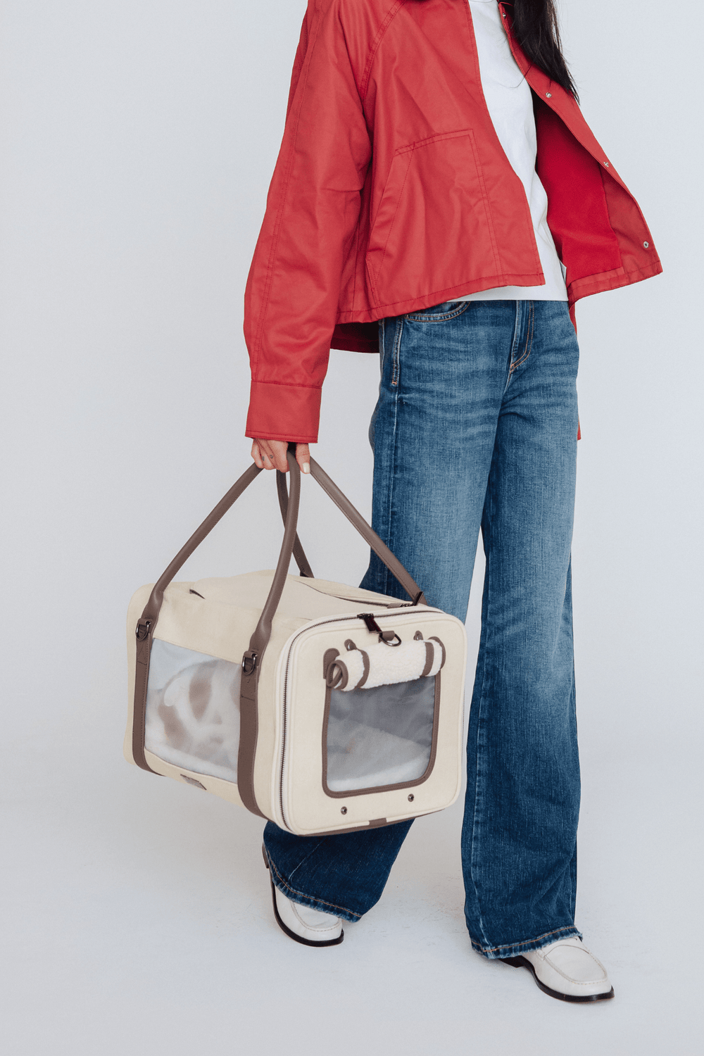 color: off white