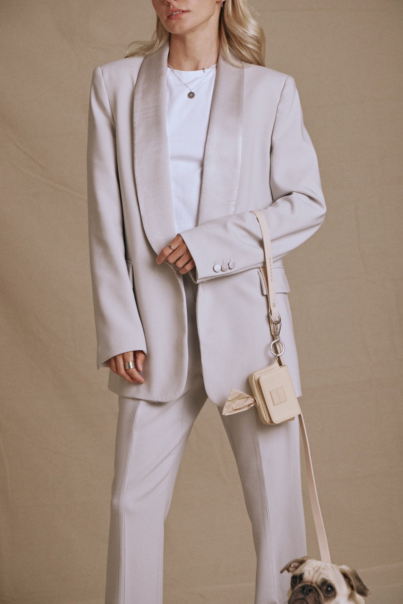 color: sand